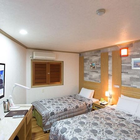 Kaya Tourist Hotel Seoul Exterior photo