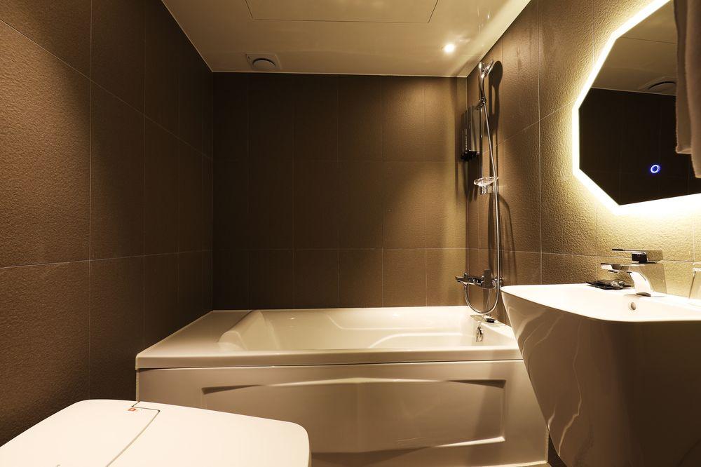 Kaya Tourist Hotel Seoul Exterior photo