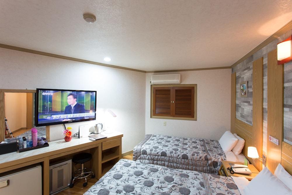 Kaya Tourist Hotel Seoul Exterior photo